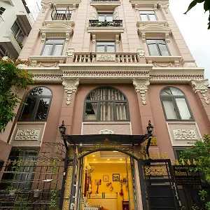 Проживание в семье Maison Royale, Хошимин